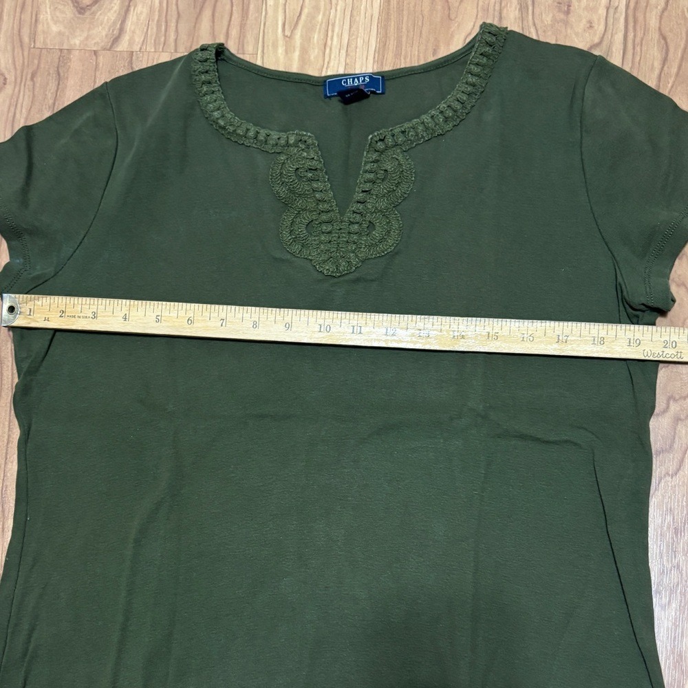 Chaps Denim Top Women XL Olive Green Crochet Lace Split Neck Cotton Boho Casual - Picture 7 of 8